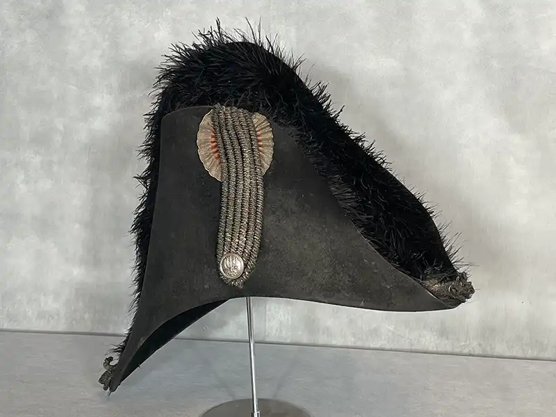 Chapeau bicorne d’adjudant commandant de la Garde nationale