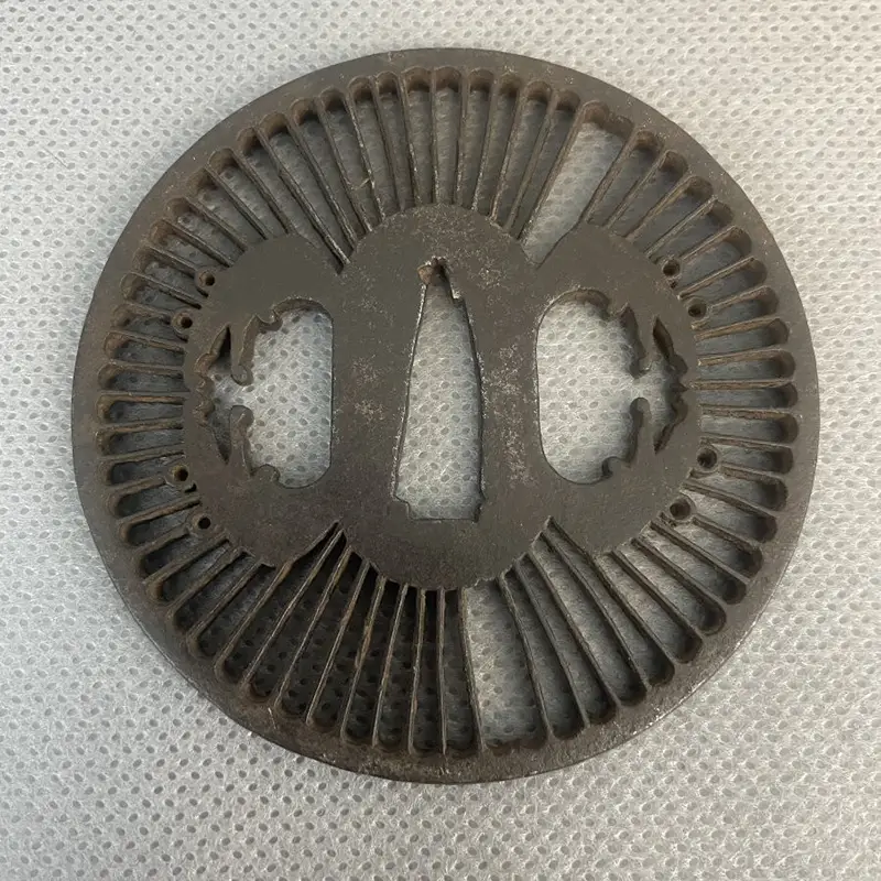 Tsuba-EDO Saotome Tsuba époque Edo sculptée Saotome